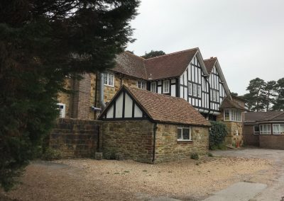 Pinewood Manor